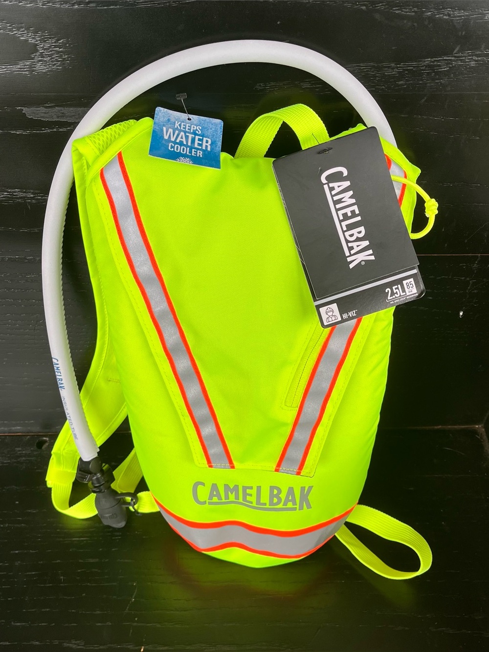CamelBak Hi Viz Hydration Pack 85oz 2.5 L Water Reservoir Backpack Running NWT
